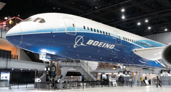 メーカー資料に掲載された空港での設置実績紹介写真
